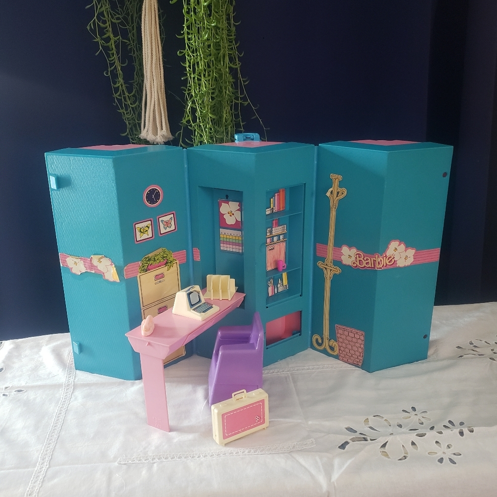 Vintage Barbie Rooms Home and Office Furniture